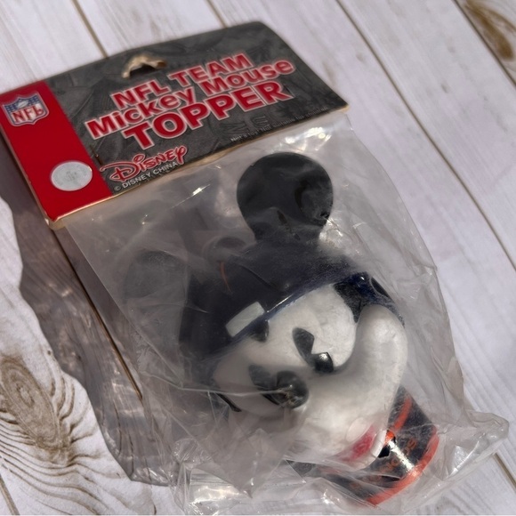 NWT NFL Denver Broncos Mickey Mouse Topper - Picture 8 of 9